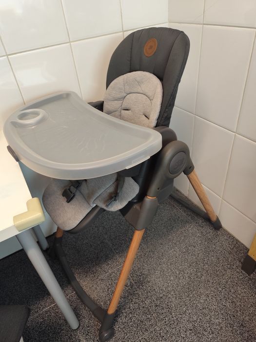 Cadeira de refeição evolutiva da Bebéconfort