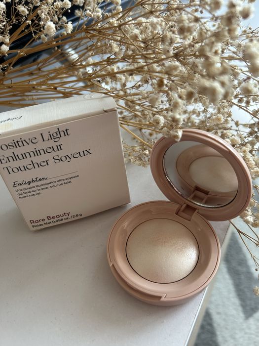 Rozswietlacz rare beauty