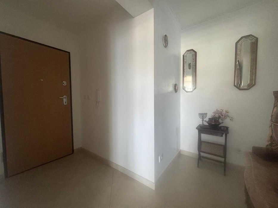Apartamento de alta qualidade com vistas maravilhosas e exposição nascente, poente, norte e sul para as praias, cidades e campo