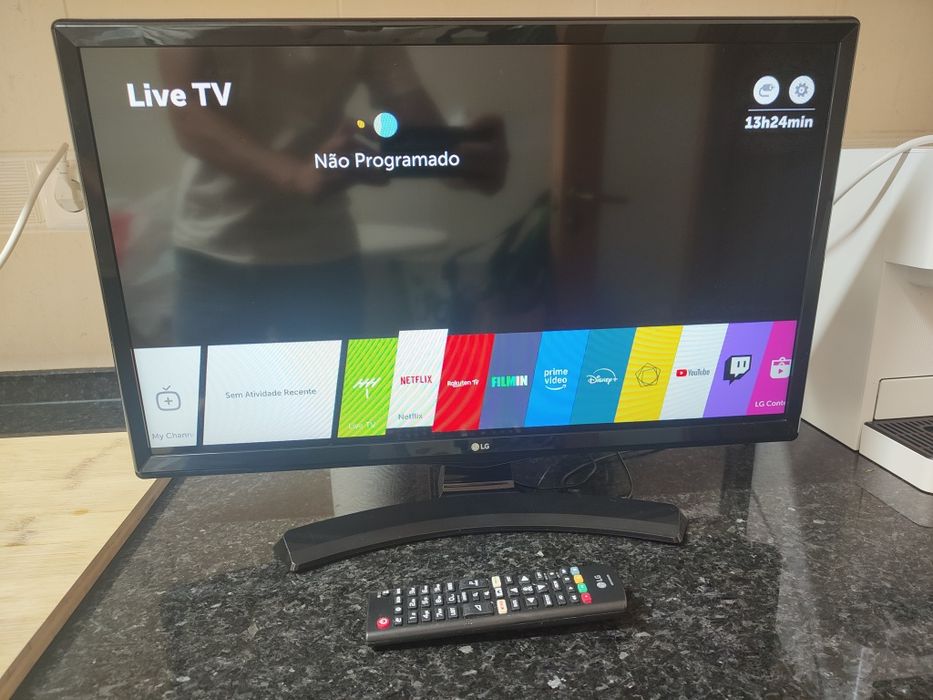 Smart TV Monitor Led 24" Full HD