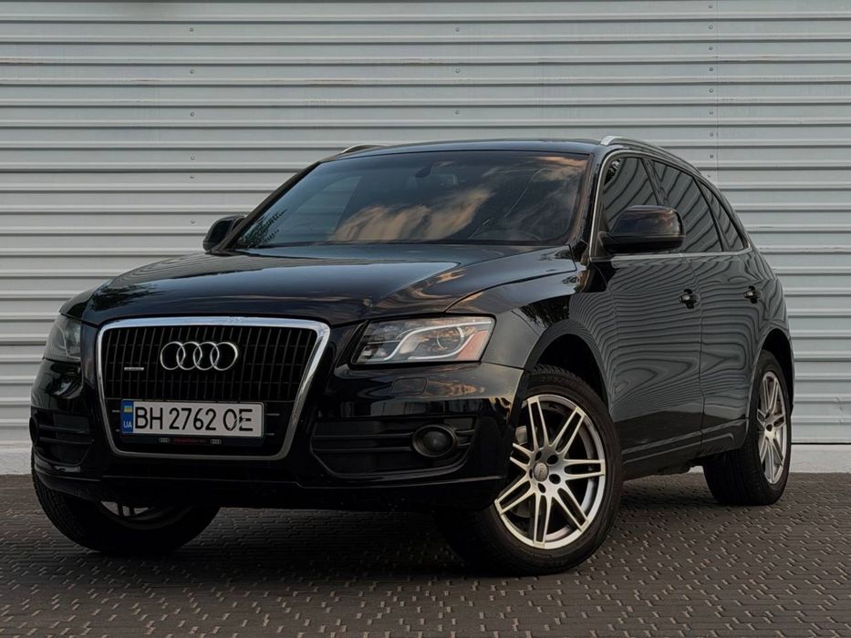 Audi Q5 2011 г 3.2л
