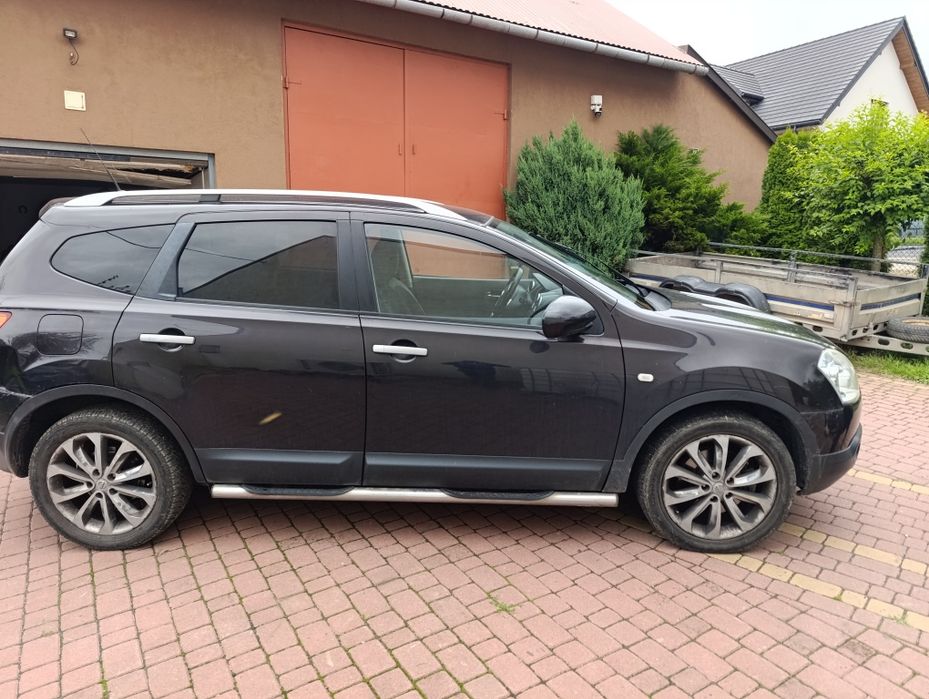 Nissan Qaszkai+2