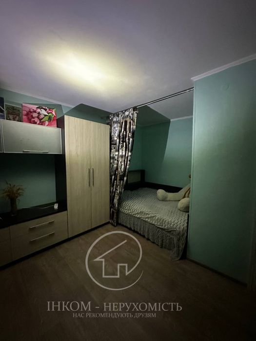 Велика 1к квартира в цегляному будинку