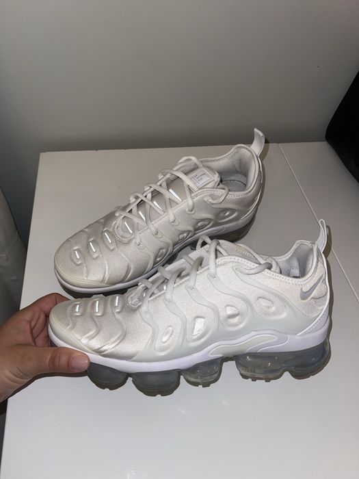 Tenis Nike vapormax plus445759701533347841