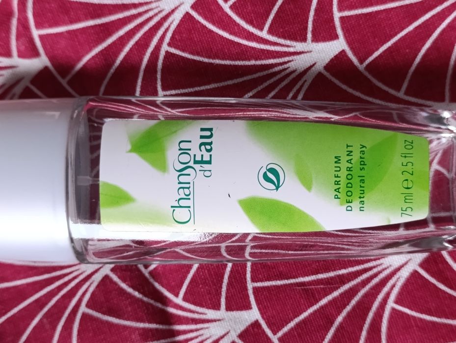 Dezodorant perfumowany Chanson D'Eau