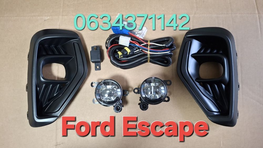 Бампер передній Ford Escape 20-23 жалюзі фара молдинг LJ6Z17D957AAPTM