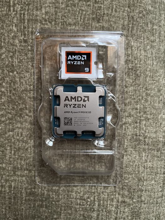 Процесор AMD Ryzen 9 9950X3D Tray