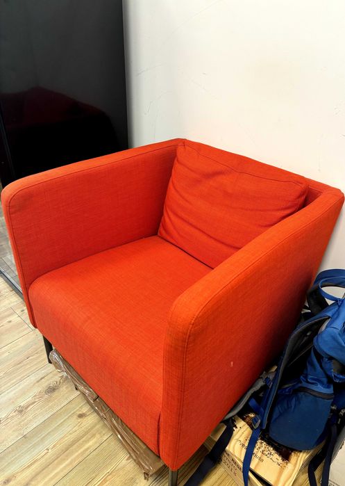 Cadeirão / Poltrona laranja – 30€