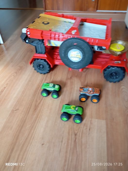 Carro/pista hot wheels