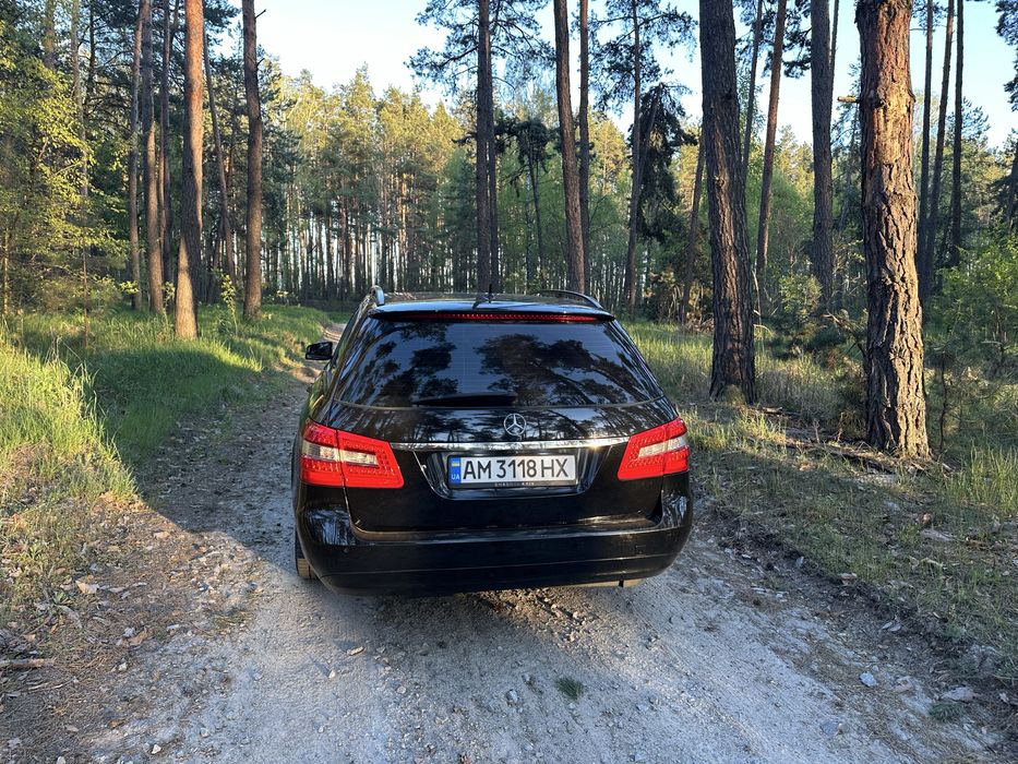 Mercedes-Benz E-Class 2010 VIN WDD2122051A252310 фото оголошення 5 з 8