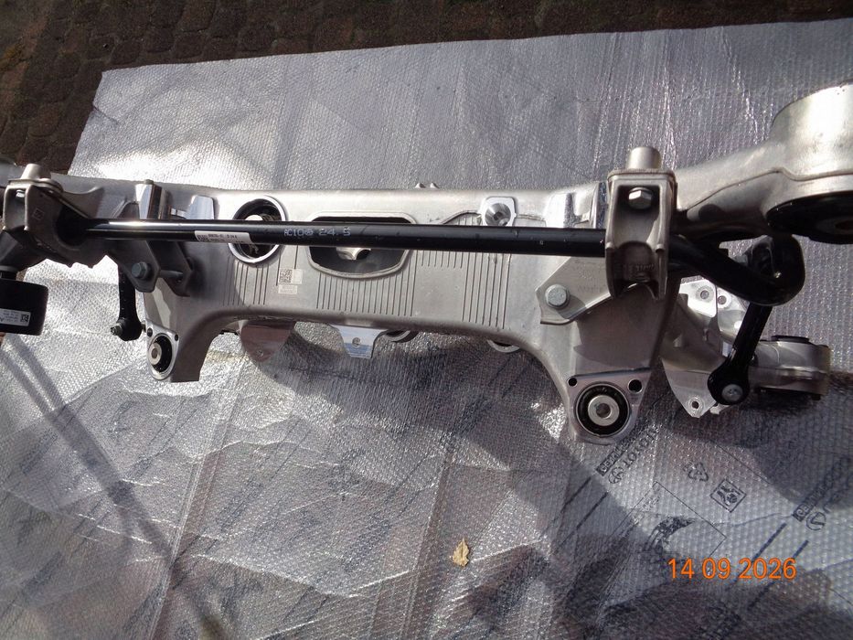 sanki tylne bmw 5 g60 g61 8831012 z 2026 roku nowe