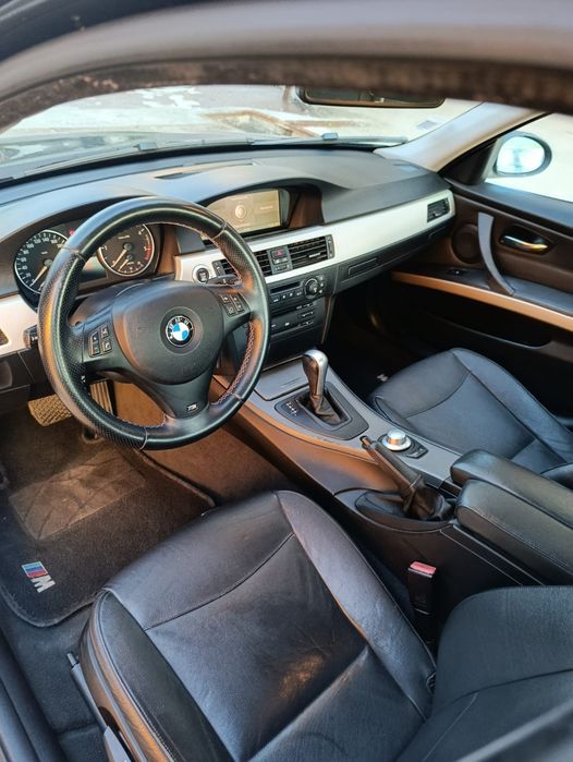 BMW 320d E90 163cv Auto. | Sedan | Muito Equipamento | Revisão Geral