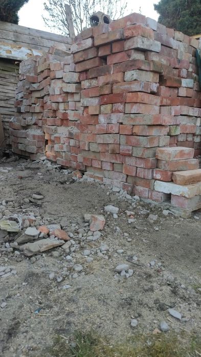 Sprzedam cegle z rozbiórki