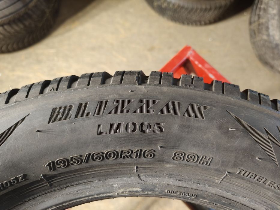 195/60R16 89H Bridgestone Blizzak LM005          Z30/170C