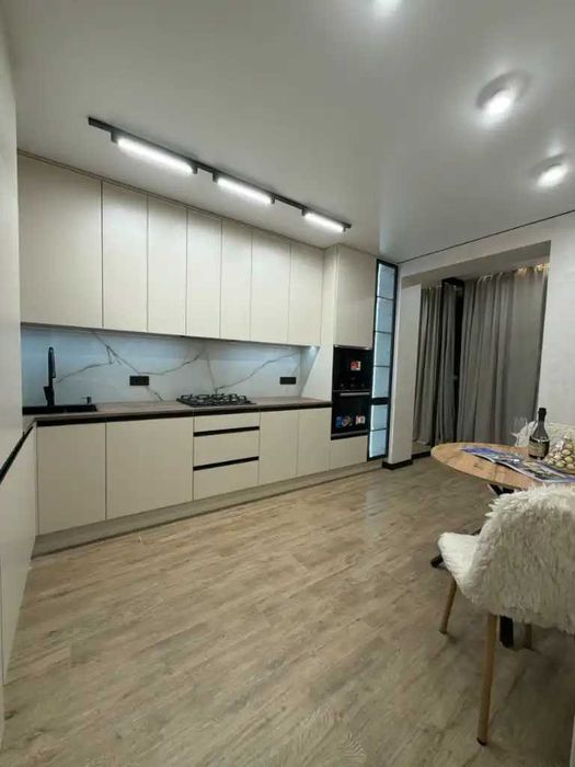 Продам стильную 1-к квартиру ЖК Счастливый в Днепре Подстанция Дафи