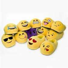 Almofada e Chinelos Emoji
