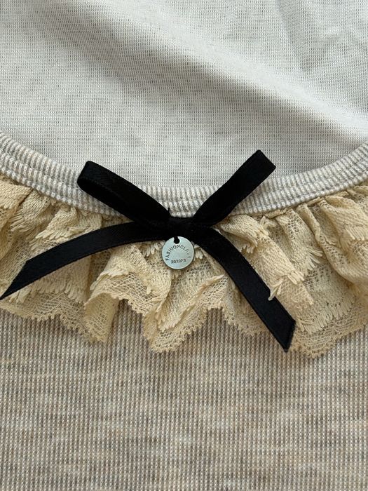 Кофтинка у стилі coquette