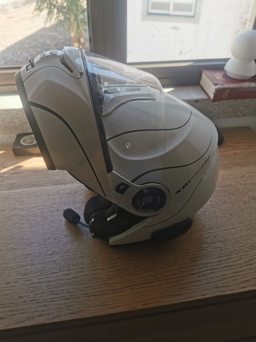 Capacete givi com micro