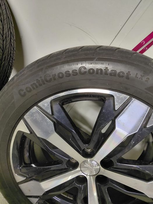 Opony wielosezonowe Continental 225/55/18