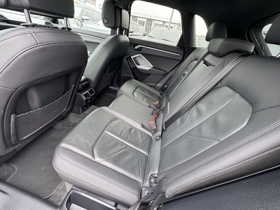Продам Audi Q3 2l