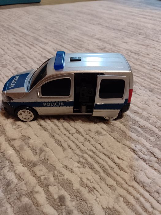 Radiowóz policyjny Mercedes jak nowy.