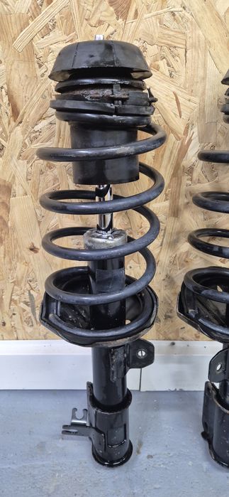 Передние амортизаторы в сборе Lacetti