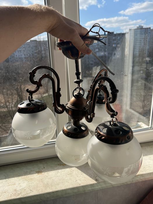 Люстра, светильник