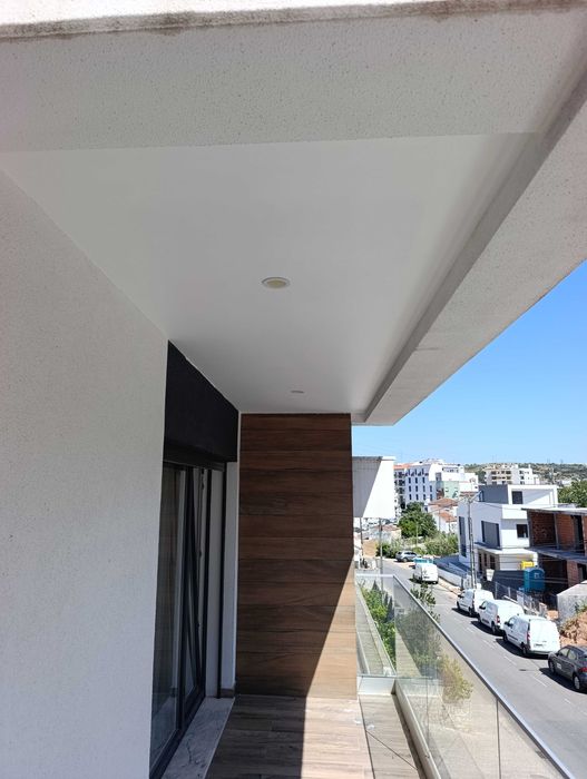 Reabilitamos, Renovamos e Transformamos o Seu Espaço!