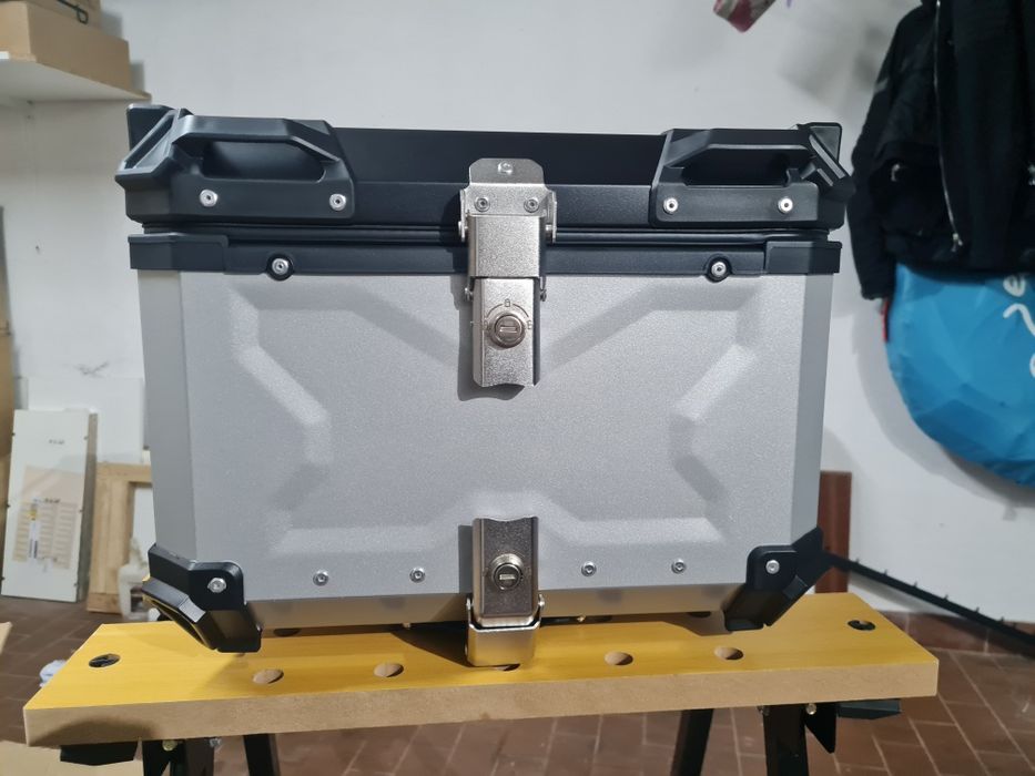TOPCASE, 55L  Novas Top Case Malas Novas alumínio!!  55L top case
