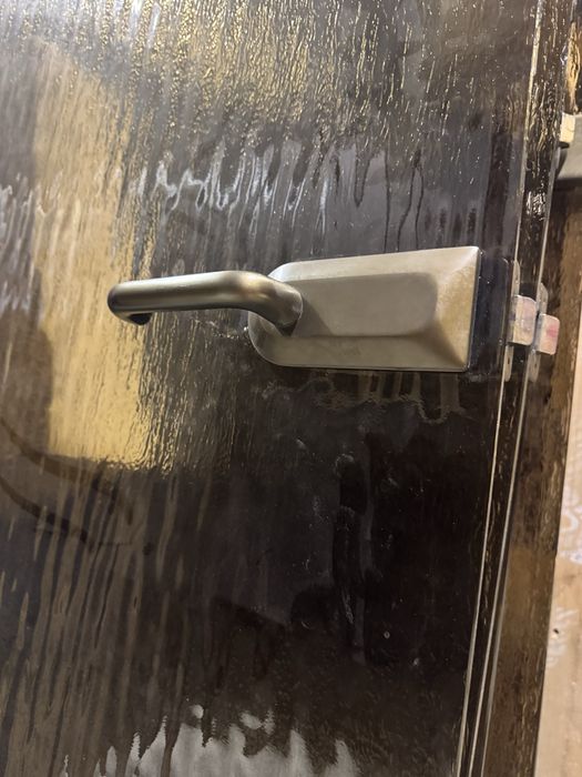 Скляні двері загатоване скло