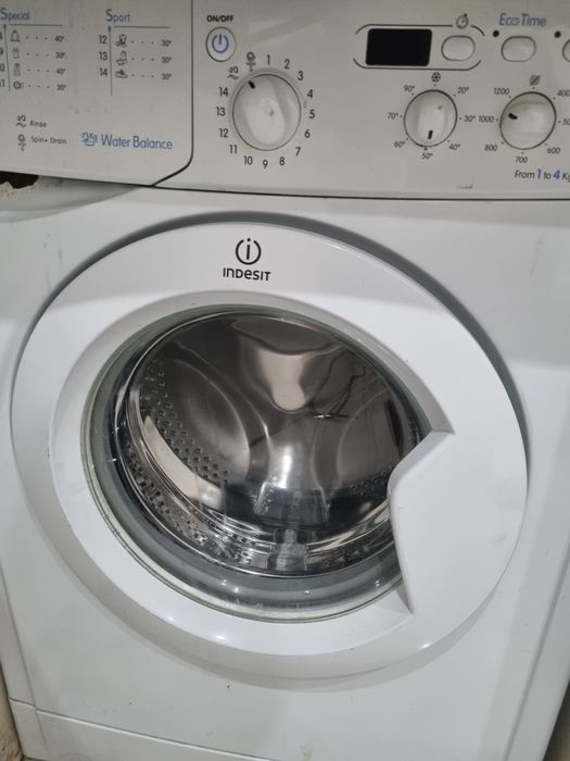 Oddam pralkę awaria Indesit