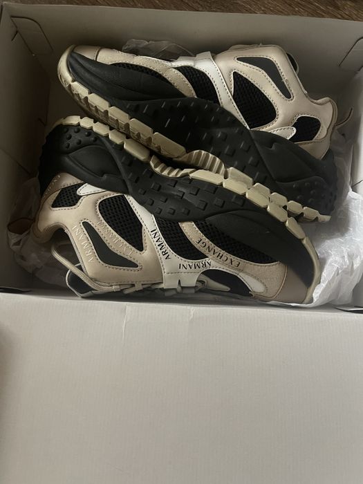 Кросовки Armani! Онигинал! С коробкой! Недорого!