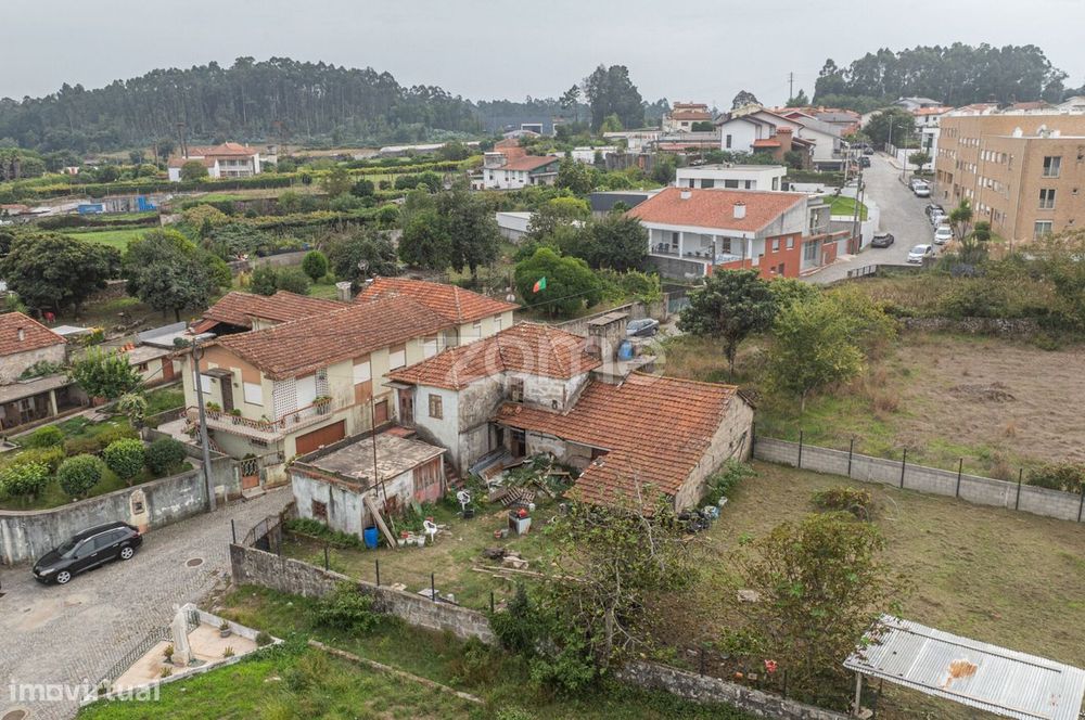 Moradia Independente com projeto aprovado para Venda em Coronado