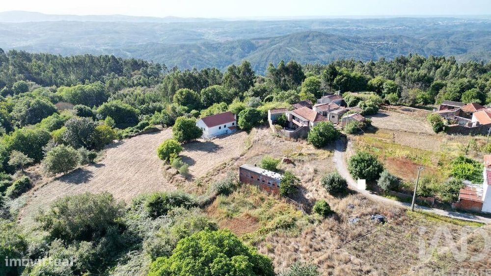 Casa de aldeia T4 em São Miguel, Santa Eufémia e Rabaçal de 140,00 m2