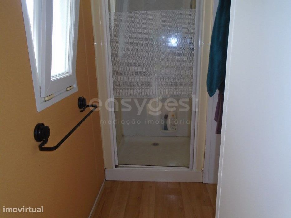 Bungalow T3 situado no Complexo Land`s Hause Bungalow`s Burinhosa P...
