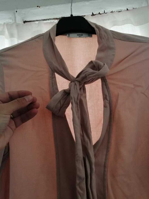 Blusa com laço MANGO