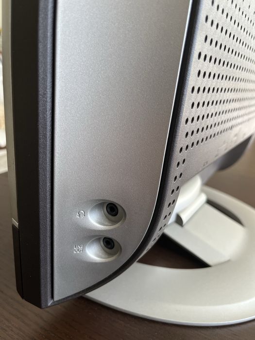 15” LCD Monitor/TV PIP com comando