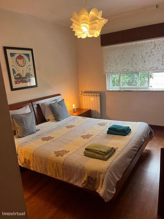 Quarto - localizado em Benfica Lisbon