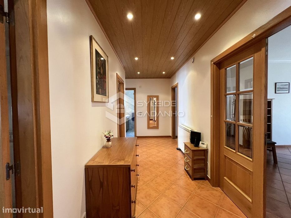 Apartamento T3 Para Arrendamento No Fundão