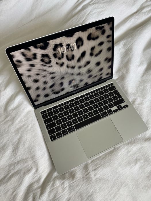 NIEAKTUALNE MacBook Air M1 2020