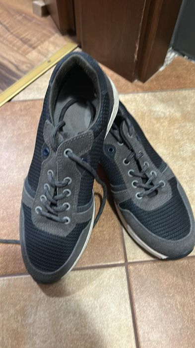 Buty sportowe wojskowe jagodziany