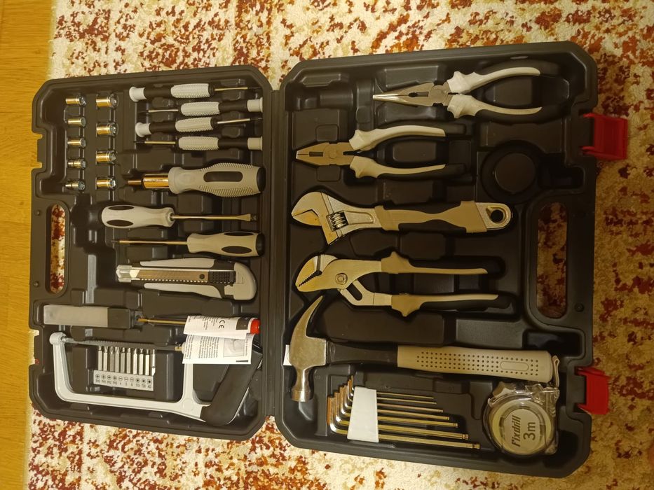 FixDrill zestaw narzędzi 52 el w walizce klucze nasadowe bity CrV