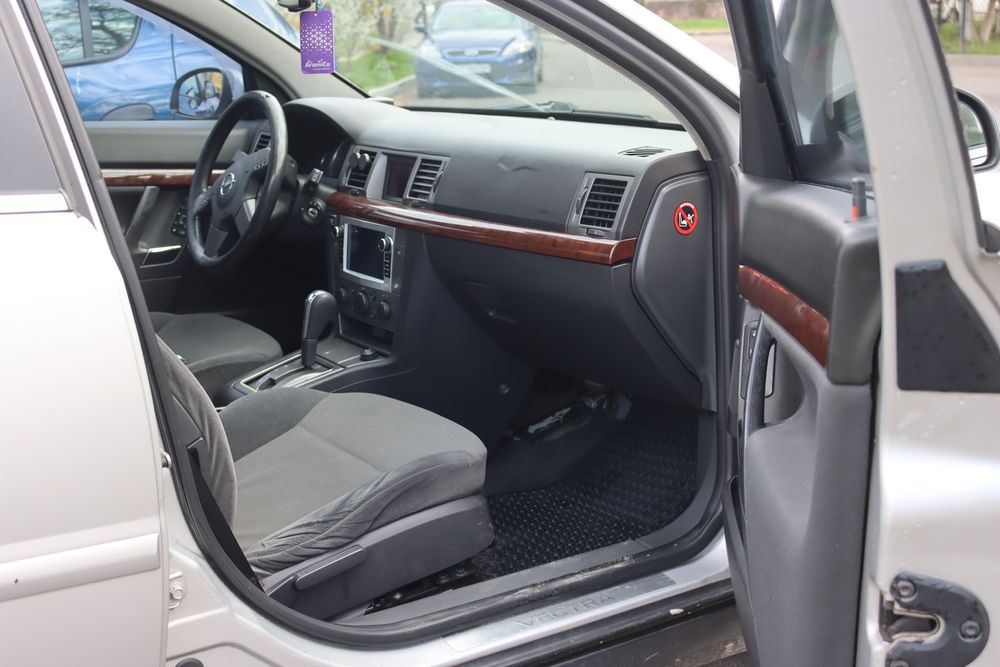 Opel Vectra H 2004 рік 2.2 Автомат на ходу