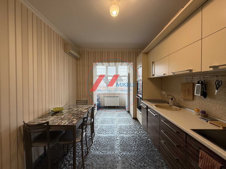 Без% 3к 90м2 вул. Тарасівська 36-А м. Олімпійська Університет