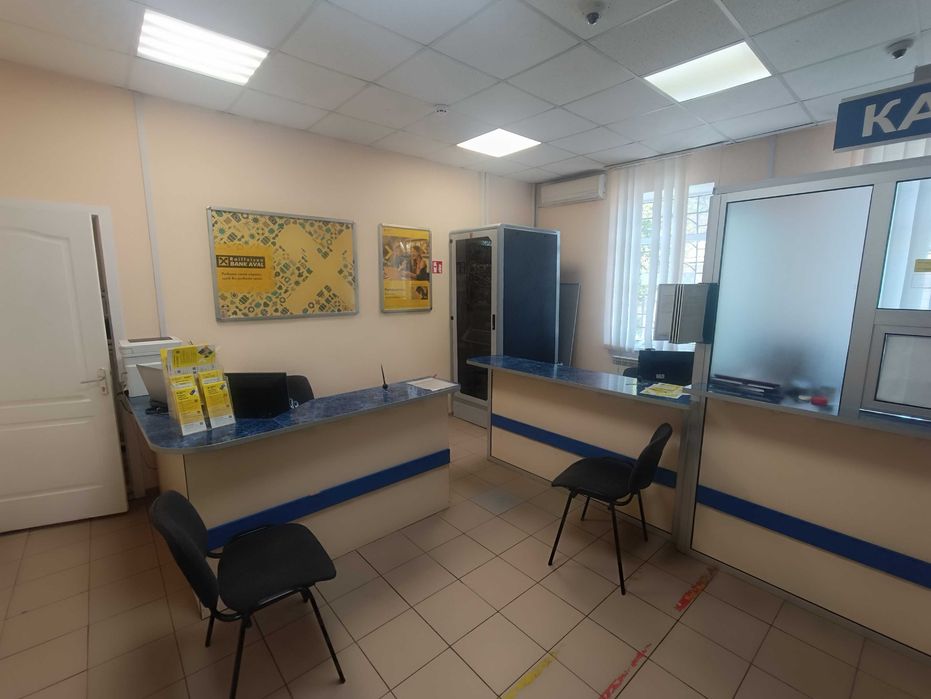 Нежитлові приміщення в одноповерховій будівлі, площею 144,2 кв.м. - View 5