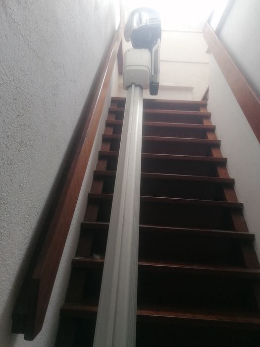 Vendo cadeira elevatória