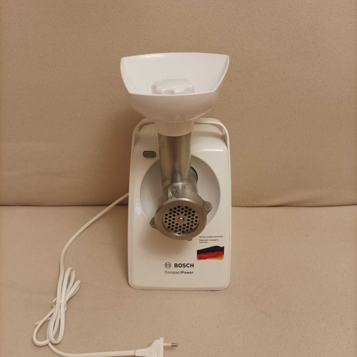 Elektryczna maszynka do mielenia mięsa Bosch MFW 3502 W/05.