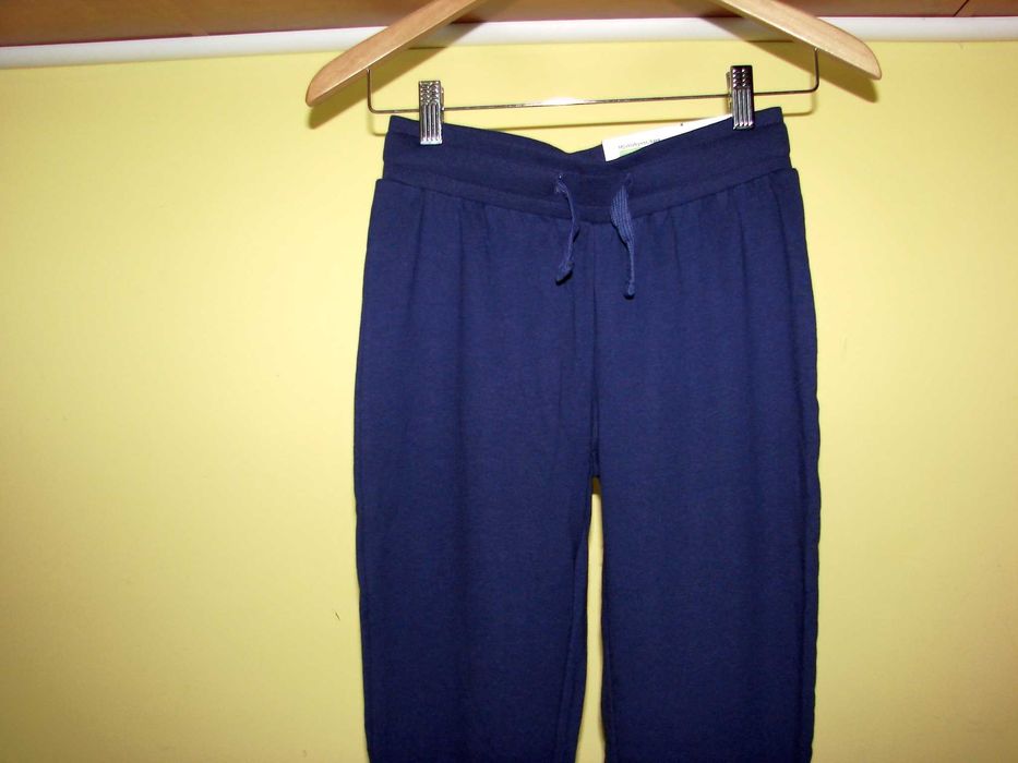 Spodnie dresowe 146/152