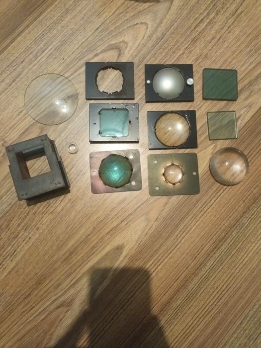 Zwierciadło do rzutnika-projektora