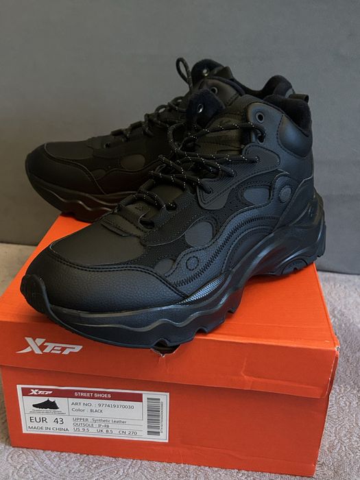 Чоловічі зимові кросівки XTEP